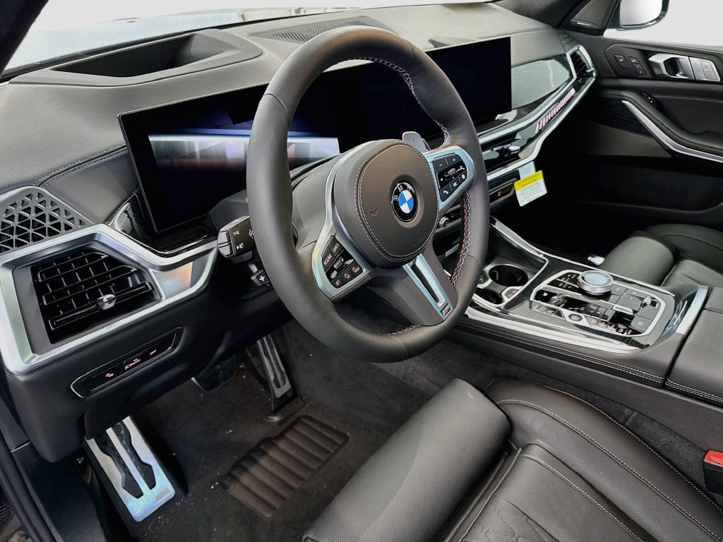 2027 BMW X7 M60i