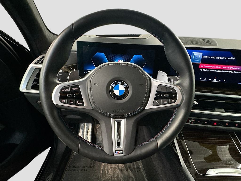 2024 BMW X7 M60i