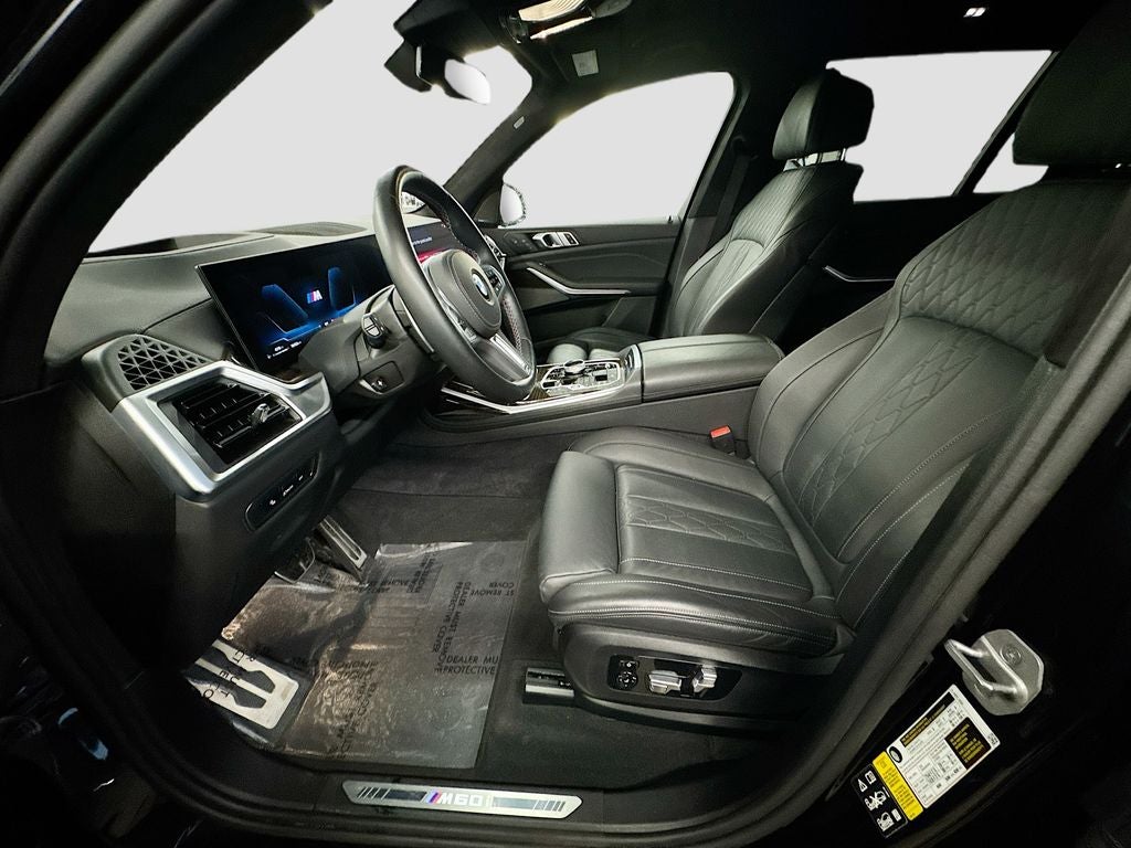 2024 BMW X7 M60i