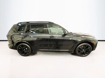 2024 BMW X7 M60i