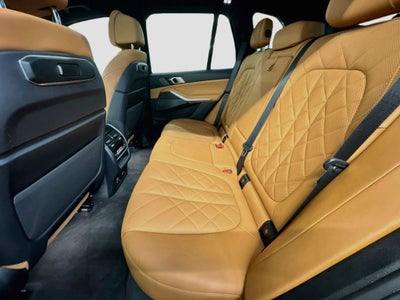 2024 BMW X5 M60i