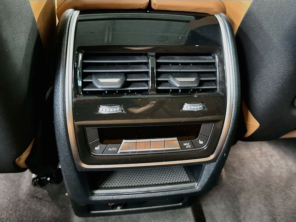 2024 BMW X5 M60i