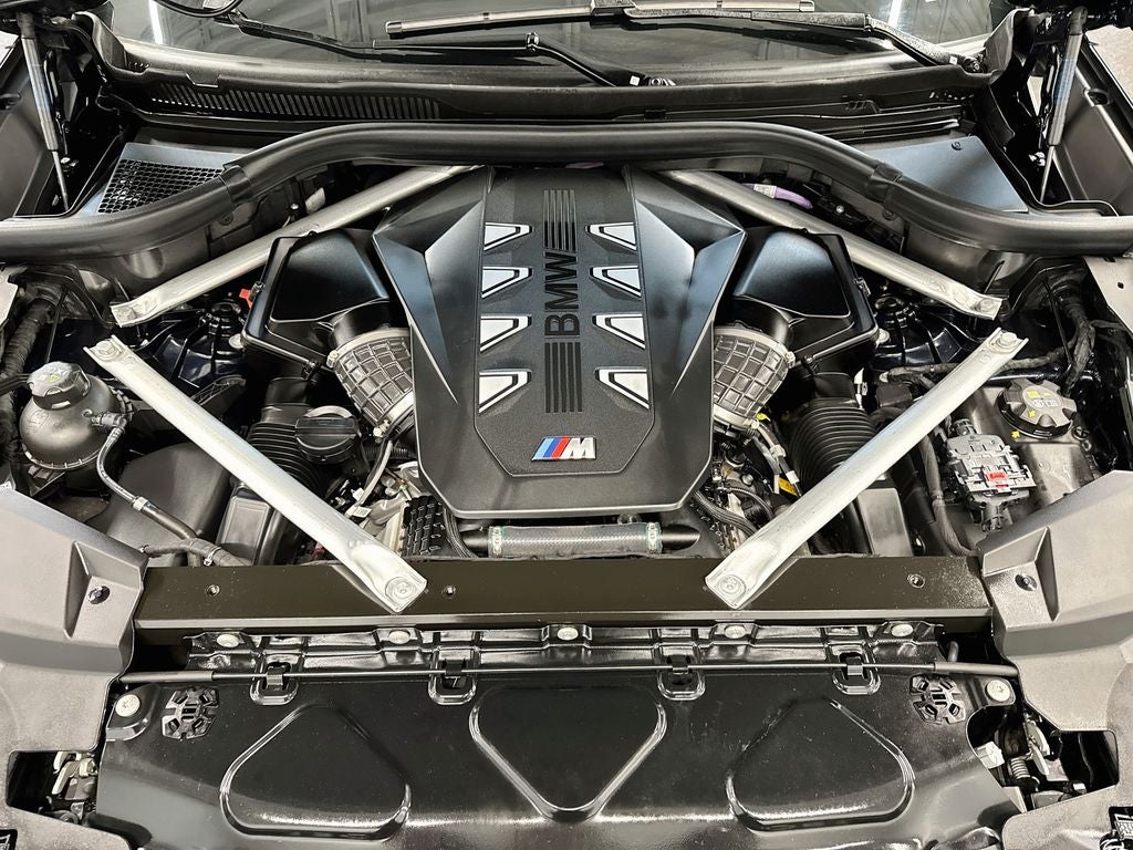 2024 BMW X5 M60i