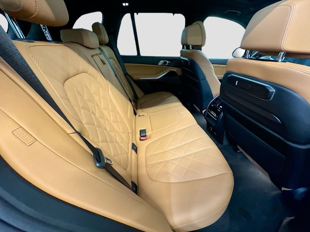 2024 BMW X5 M60i
