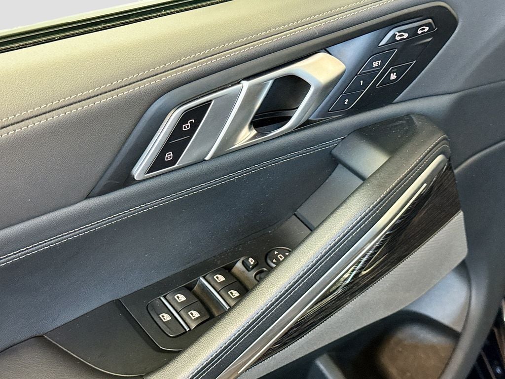 2025 BMW X6 xDrive40i