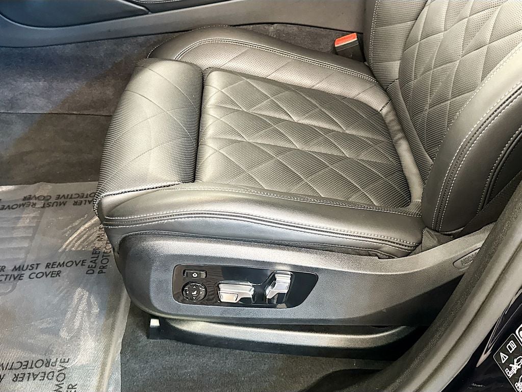 2025 BMW X6 xDrive40i