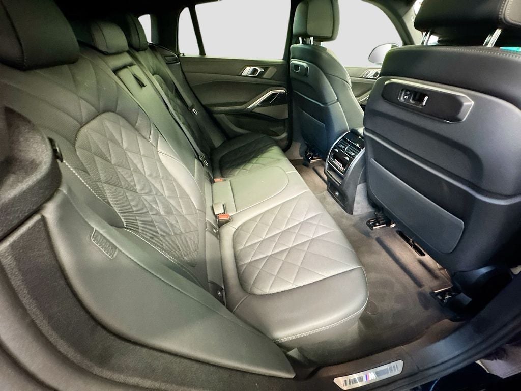 2025 BMW X6 xDrive40i
