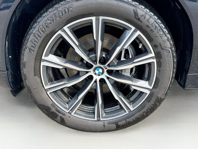 2025 BMW X6 xDrive40i