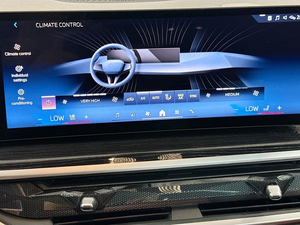 2025 BMW X6 xDrive40i