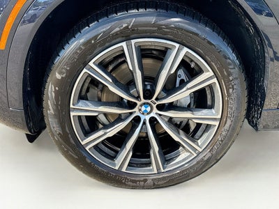 2025 BMW X6 xDrive40i
