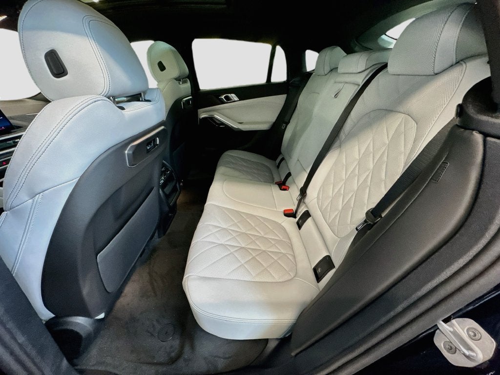 2027 BMW X6 Base
