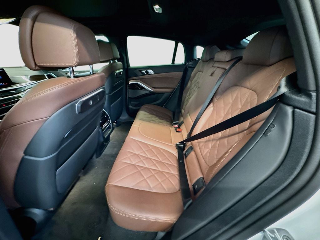 2027 BMW X6 xDrive40i