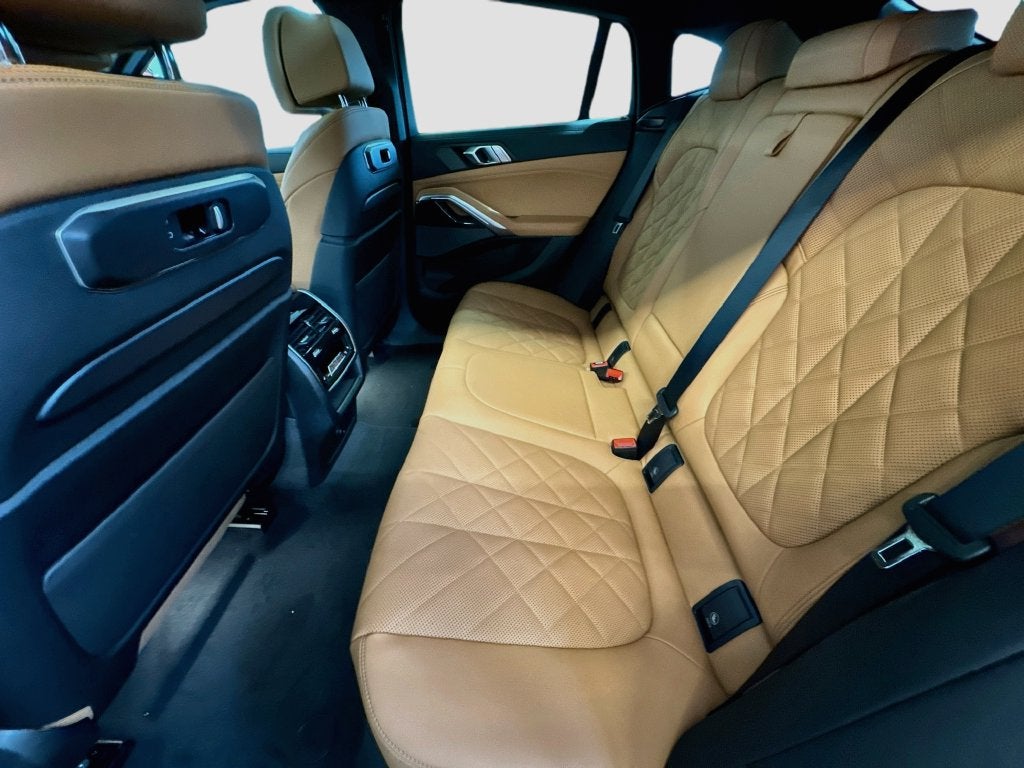 2027 BMW X6 xDrive40i