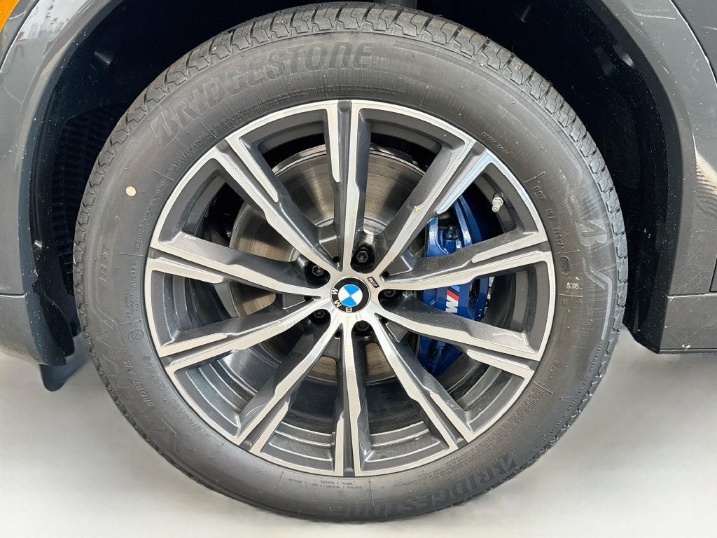 2027 BMW X6 xDrive40i