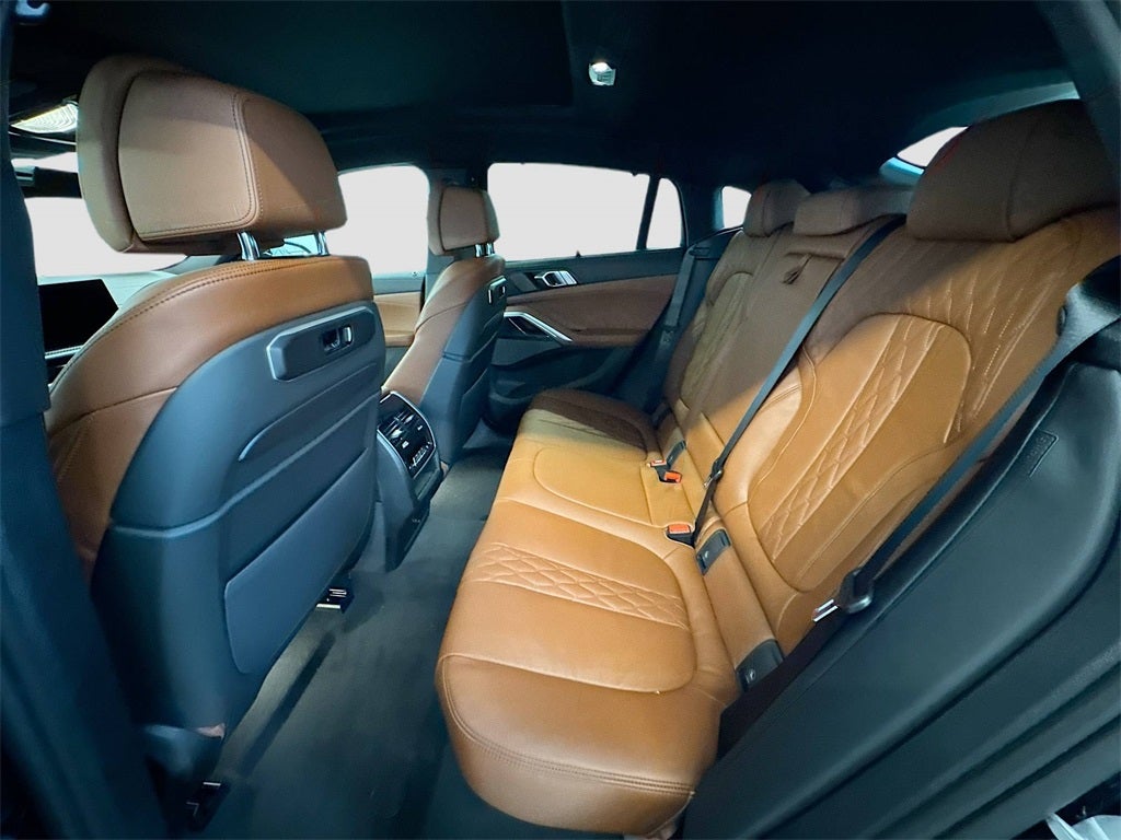 2026 BMW X6 M60i