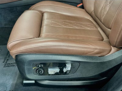 2025 BMW X6 M60i