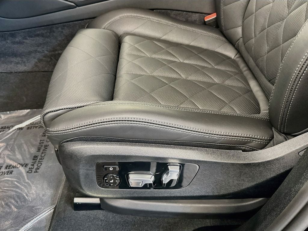 2027 BMW X6 M60i