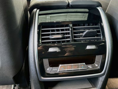 2027 BMW X6 M60i