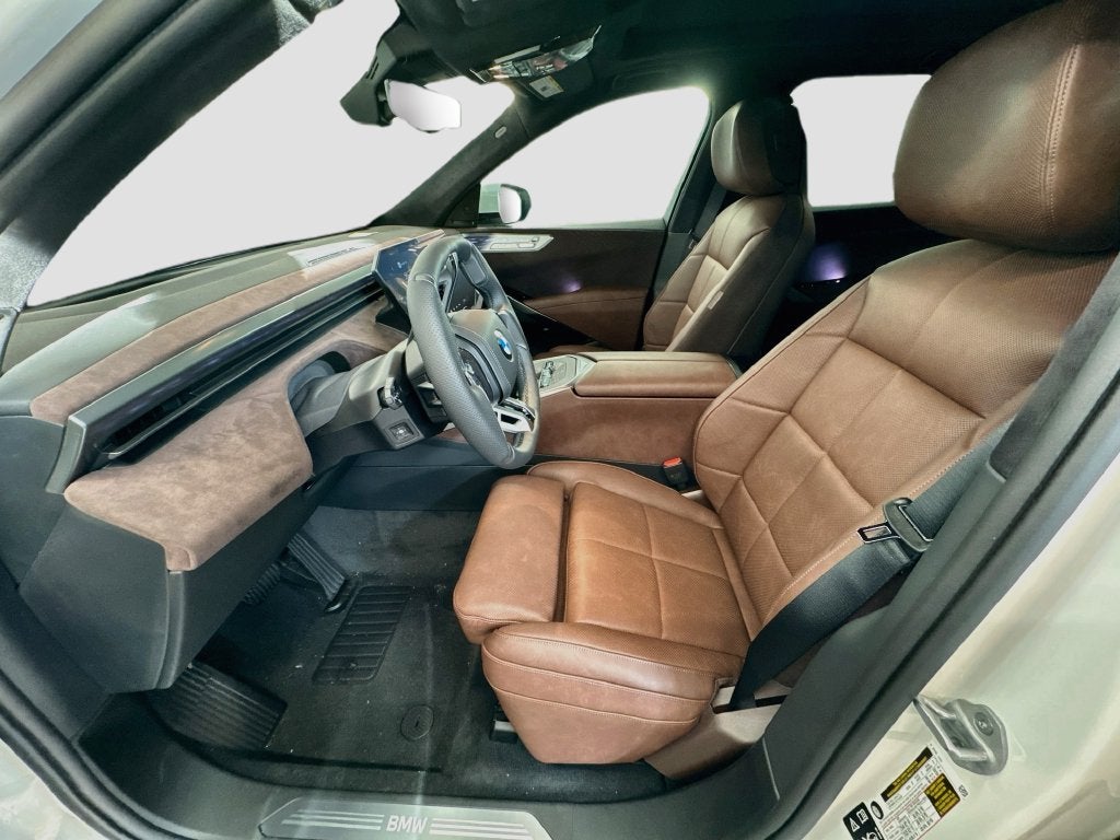 2027 BMW X5 40 xDrive