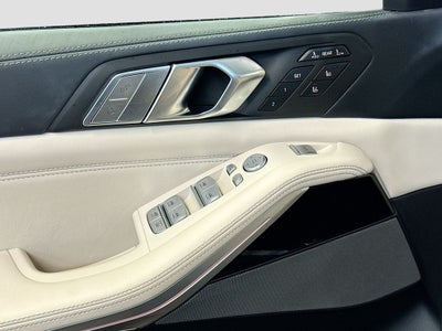 2022 BMW X7 ALPINA XB7