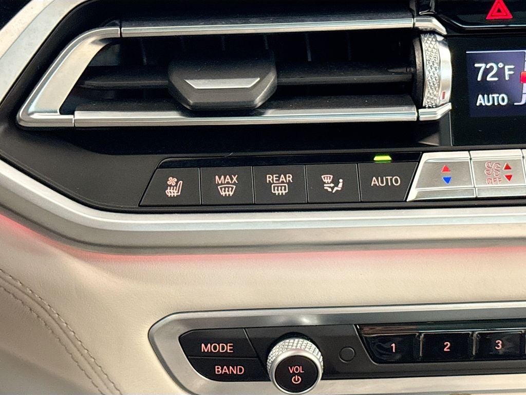 2022 BMW X7 ALPINA XB7