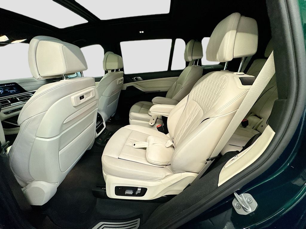 2022 BMW X7 ALPINA XB7
