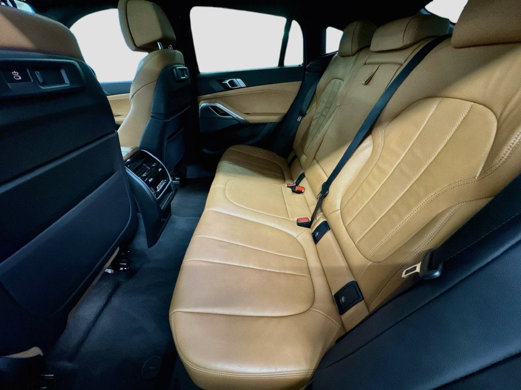 2021 BMW X6 xDrive40i