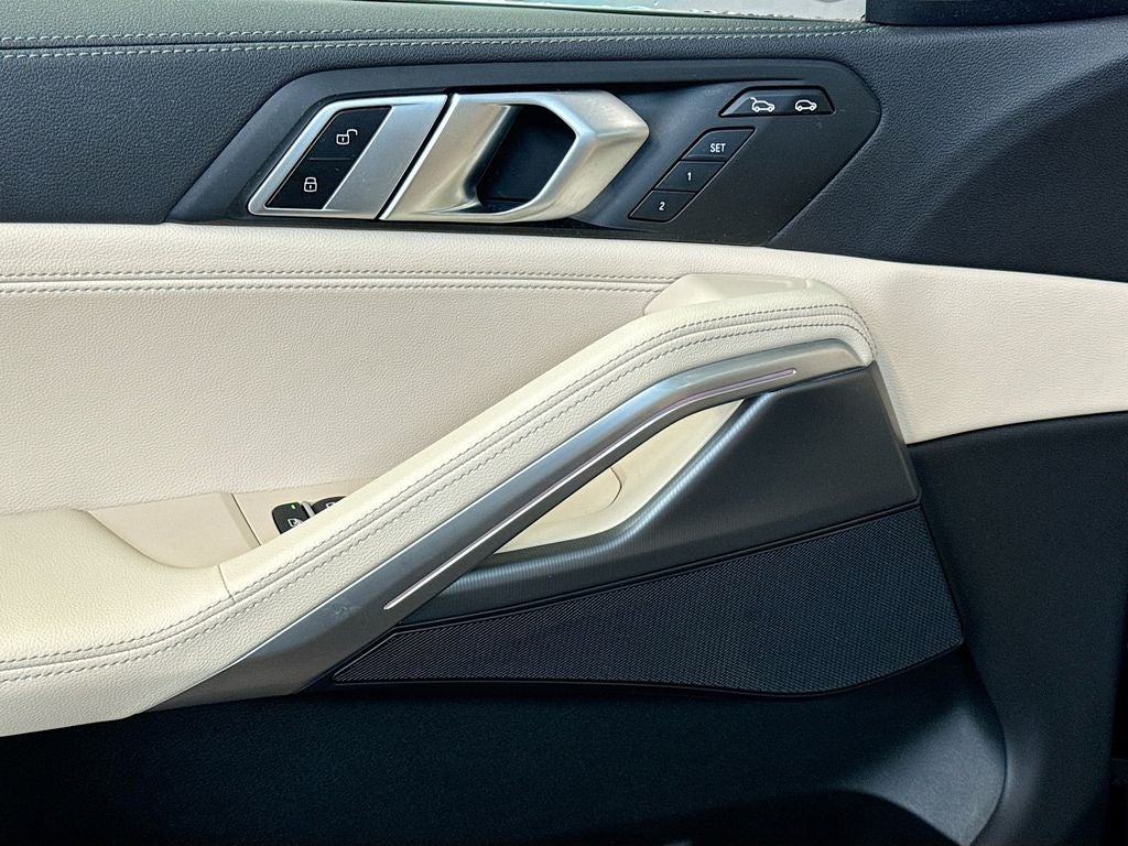 2022 BMW X6 xDrive40i