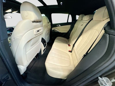 2022 BMW X6 xDrive40i