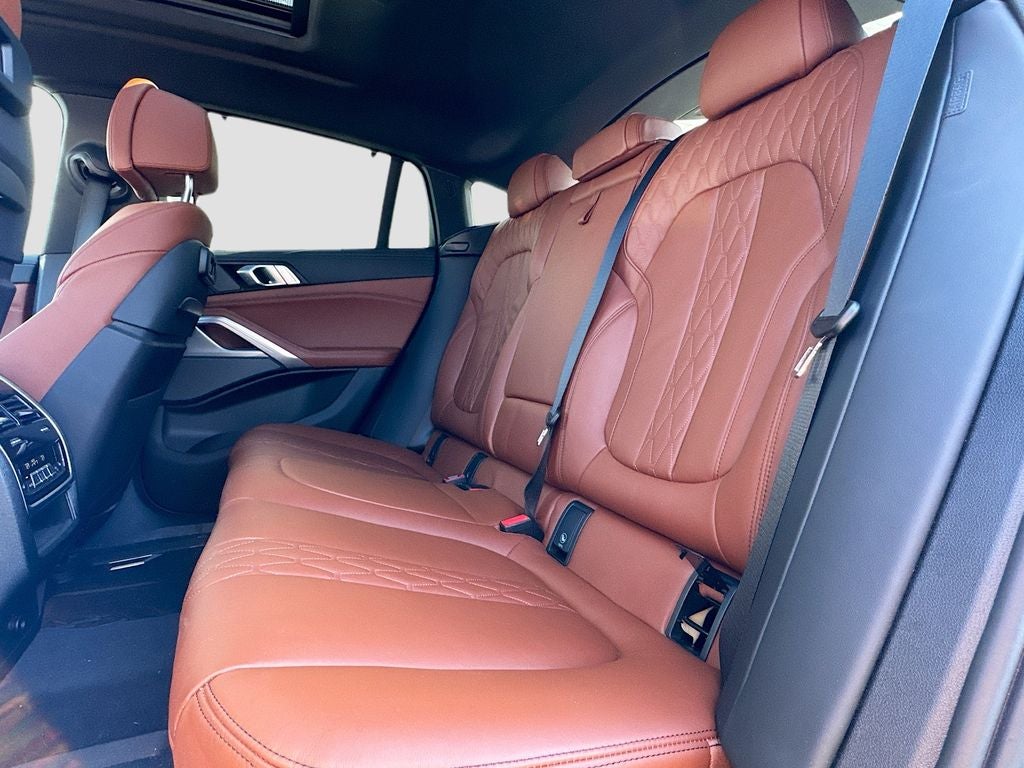 2023 BMW X6 M50i