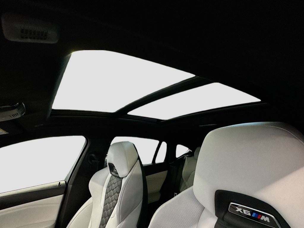 2023 BMW X6 M Base