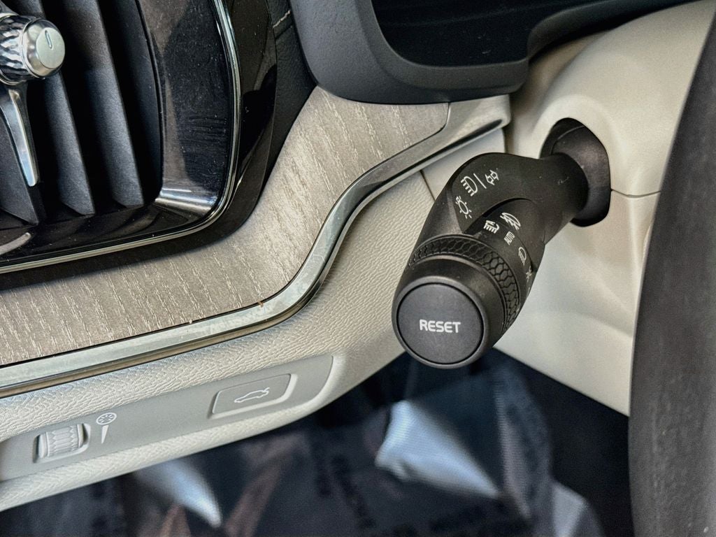 2022 Volvo S60 B5 Inscription