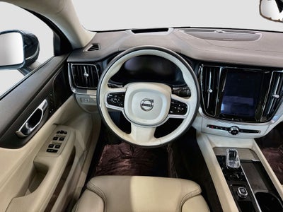 2022 Volvo S60 B5 Inscription