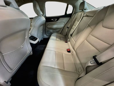 2022 Volvo S60 B5 Inscription