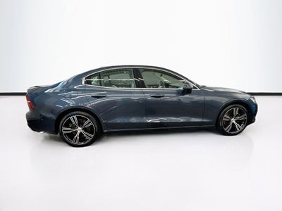 2022 Volvo S60 B5 Inscription
