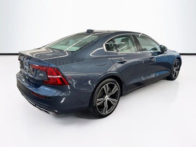 2022 Volvo S60 B5 Inscription