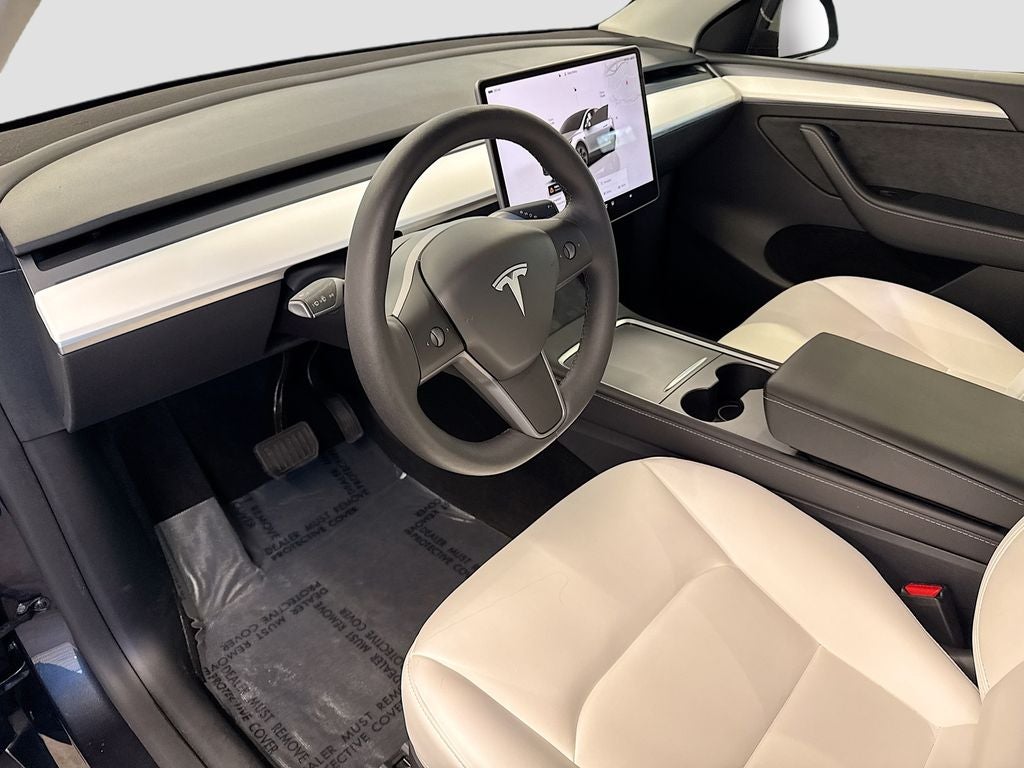 2025 Tesla Model Y Long Range