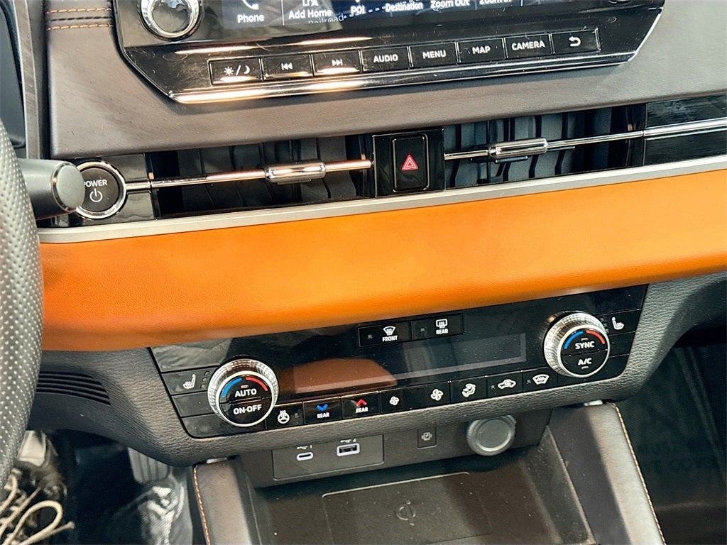 2025 Mitsubishi Outlander PHEV Base