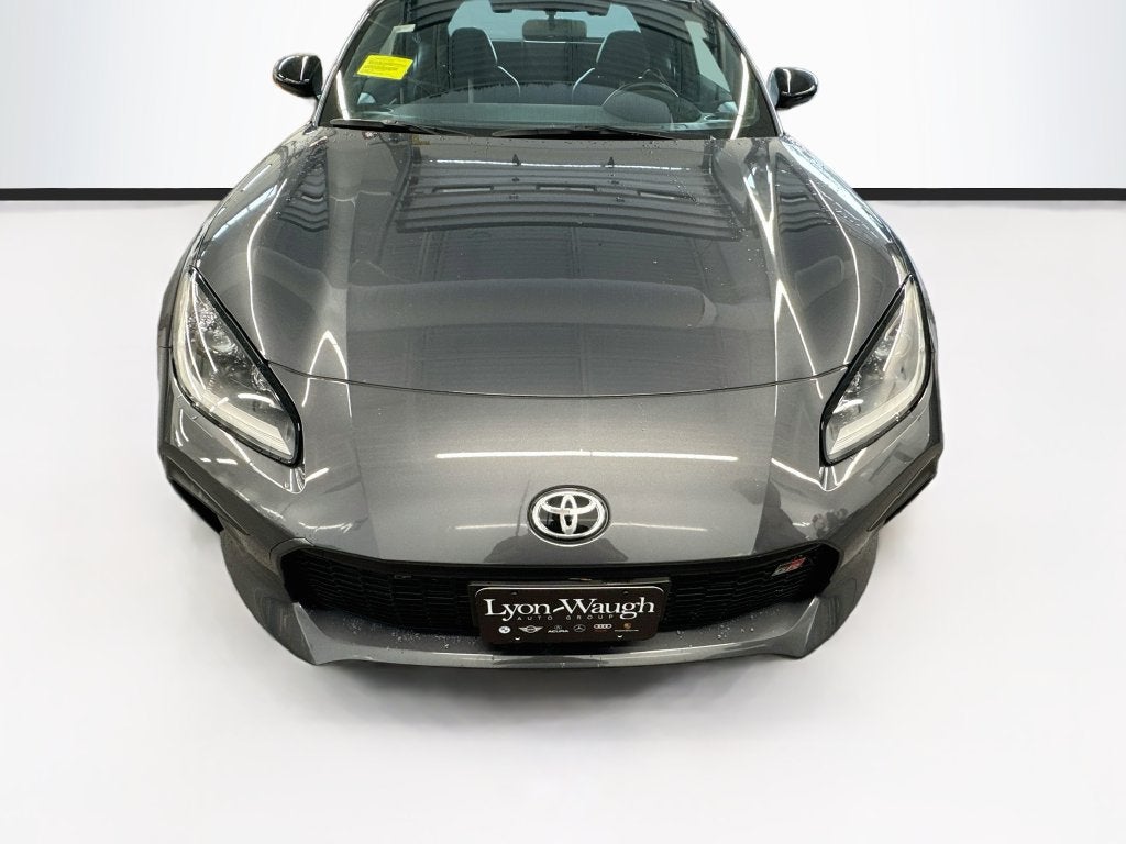 2025 Toyota GR86 Premium