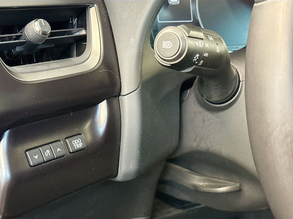 2024 Lexus UX 250h Premium