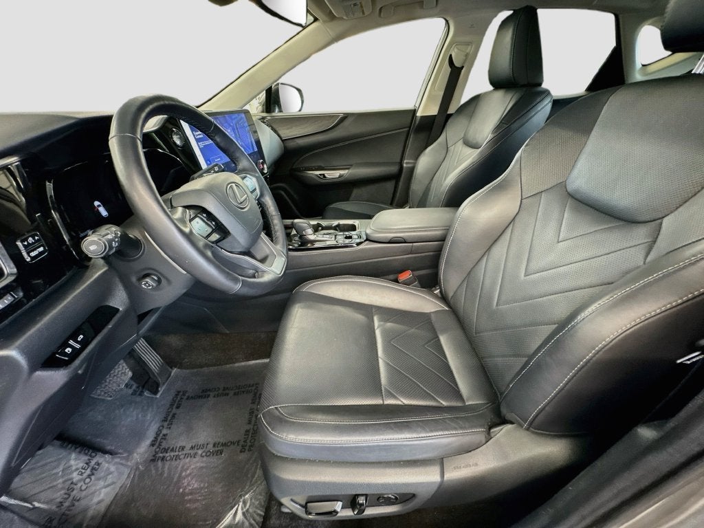 2022 Lexus NX 450h+ Luxury
