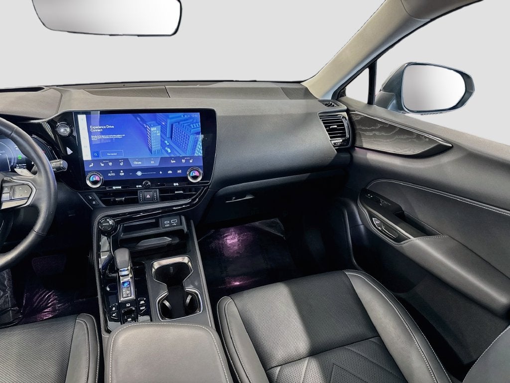 2022 Lexus NX 450h+ Luxury
