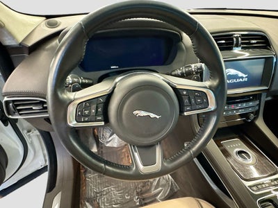 2019 Jaguar F-PACE 25t Prestige