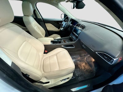 2019 Jaguar F-PACE 25t Prestige
