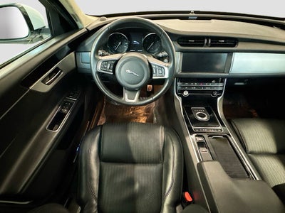 2020 Jaguar XF 25t Prestige