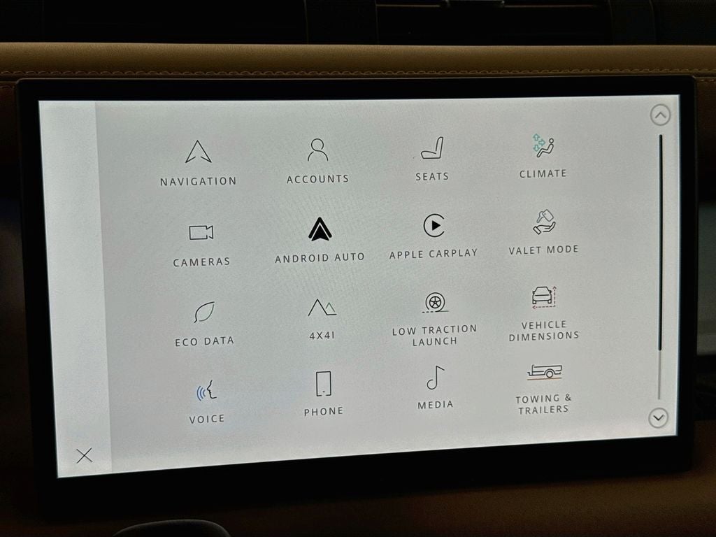 2025 Land Rover Defender 110 S