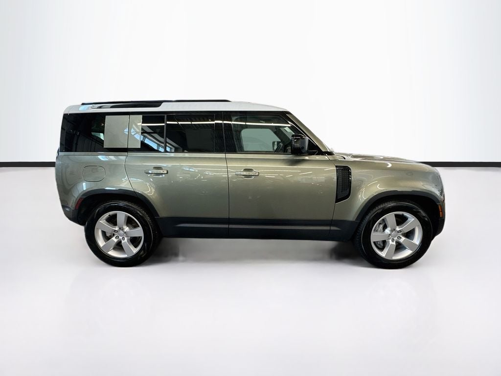2025 Land Rover Defender 110 S