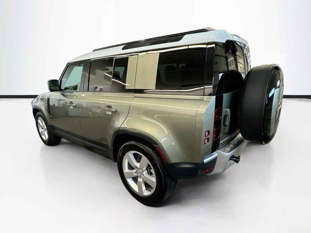 2025 Land Rover Defender 110 S