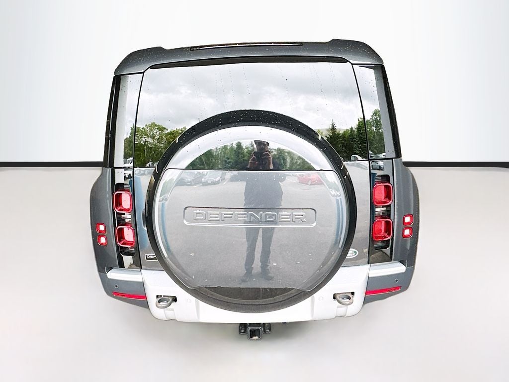 2023 Land Rover Defender 130 First Edition