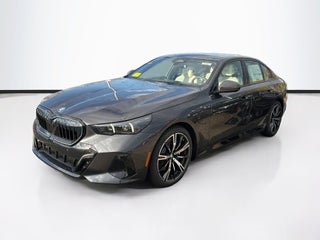 2027 BMW 550e 550e xDrive